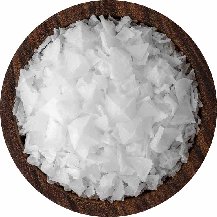 Bowl of large flake sea salt